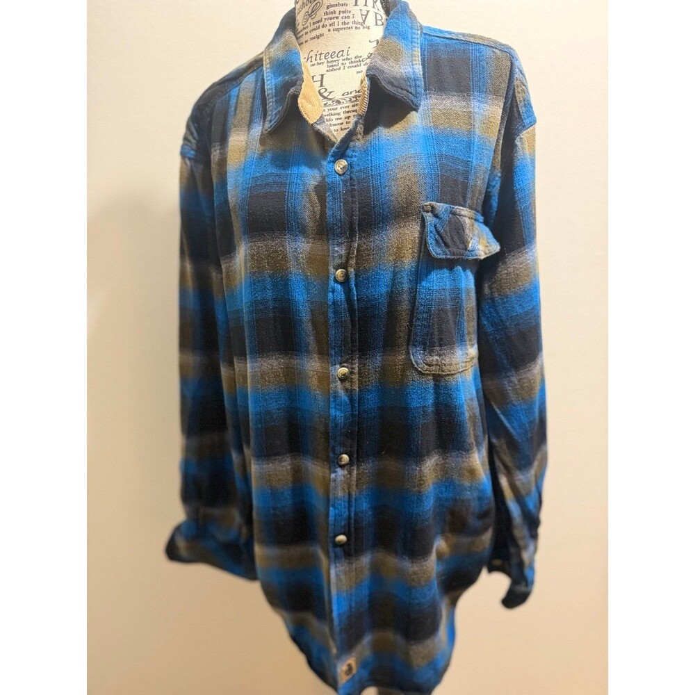 Legendary Whitetails Buck Camp Flannel Shirt Blue Black Plaid 2XL